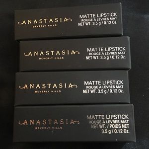 FOUR ABH Matte lipsticks